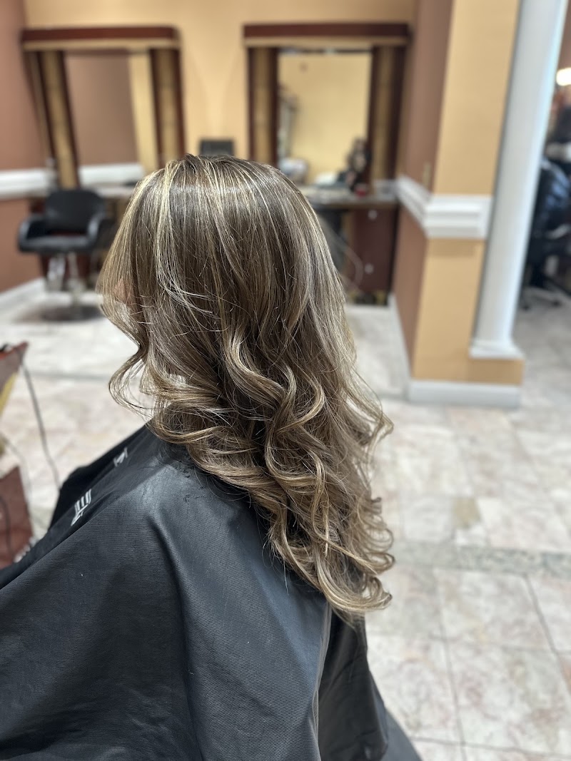 LA Salon & Spa, beauty salon in Easton, PA, photo 1 of 9
